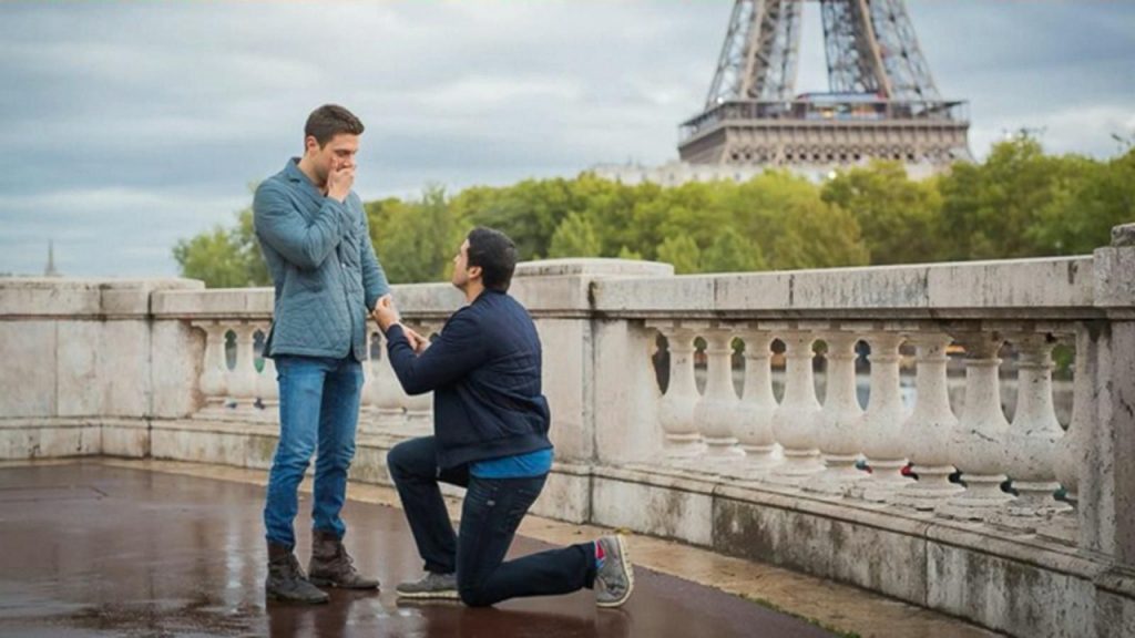 Gio Benitez makes propose to Tommy DiDario